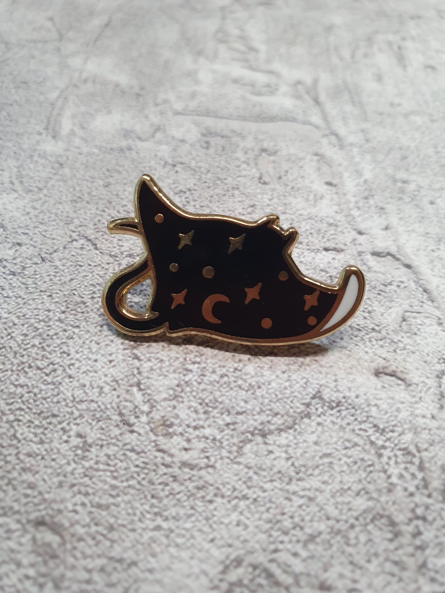 Manta Ray Pin